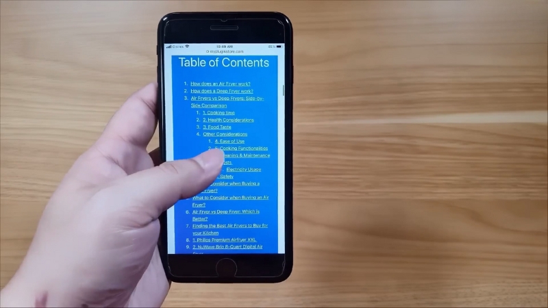 A smartphone screen shows a blog article with an automatic table of contents used for section navigation